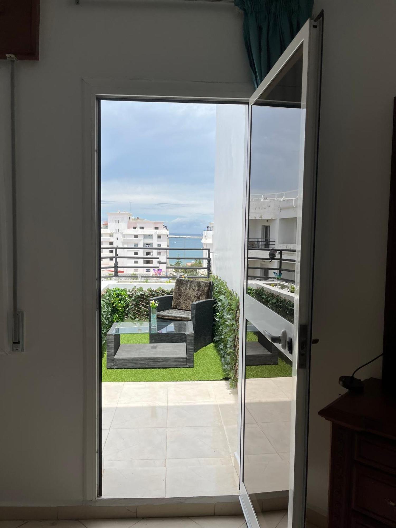 Bright Apartment With Sea View, Few Steps Away From The Tgv Tanger Exterior foto