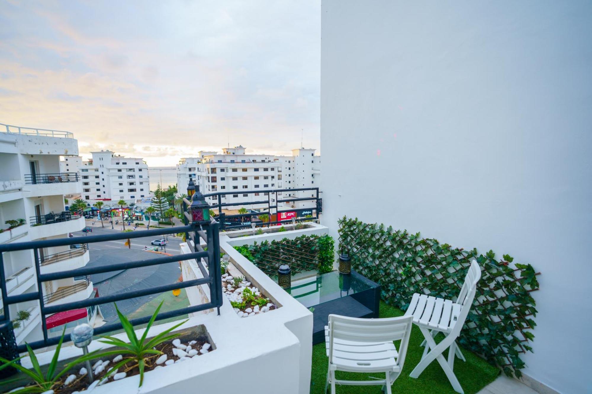 Bright Apartment With Sea View, Few Steps Away From The Tgv Tanger Exterior foto